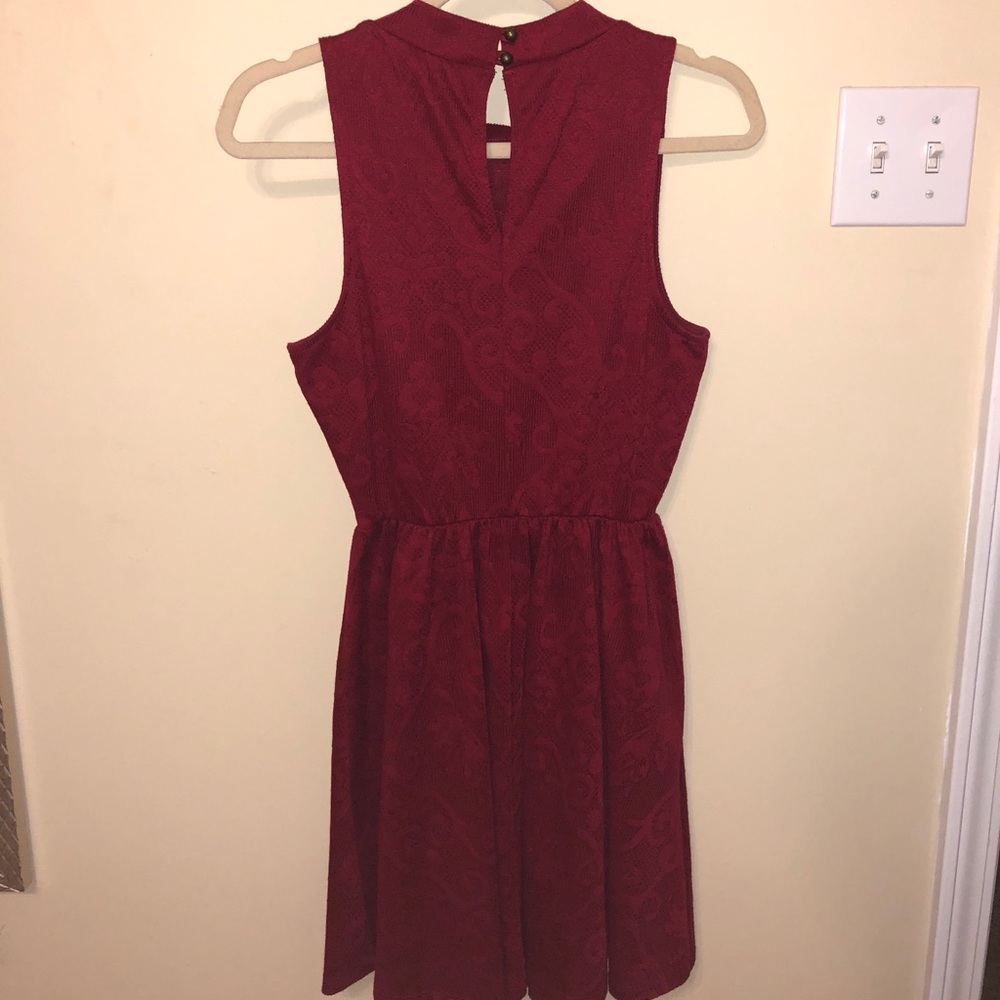 Red dress - Picture 2 of 4